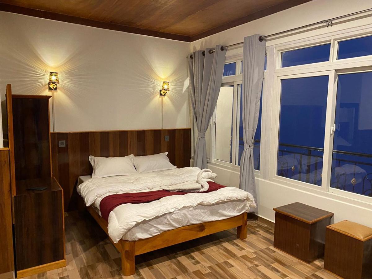 Panoramic View Guest House Sarangkot Pokhara Bagian luar foto