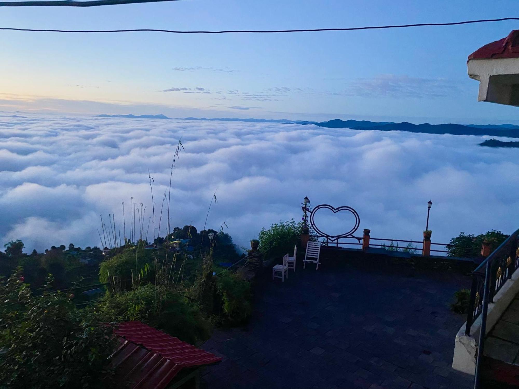Panoramic View Guest House Sarangkot Pokhara Bagian luar foto
